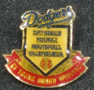 LOS ANGELES DODGERS CY YOUNG AWARD WINNERS DRYSDALE KOFAX COLLECTIBLE PIN - 11 - Picture 1 of 2