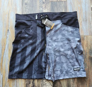 NWT Freedom Industries USA Flag Camo Surf Board Shorts Trunk Grey Black Men's XL - Picture 1 of 7