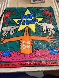 VINTAGE KEITH HARING POP SHOP NYC BAG AND PINS BUTTONS SAFE SEX DANCING MAN - Picture 1 of 6