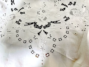 Vintage Antique White Linen Madeira Hand Embroidered Oval Tablecloth. ZZ597 - Picture 1 of 13