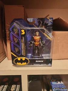 DC Comics 4" Robin Action Figure + 3 Surprise Accessories by Spin Master (2021) - Picture 1 of 8