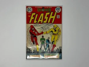 THE FLASH #225 1974 DC COMICS - REVERSE-FLASH - Picture 1 of 4