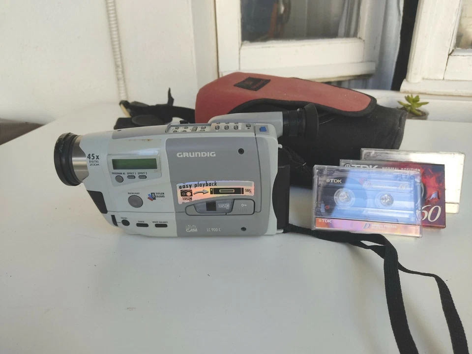 Grundig LC 900 C Vintage Handycam - Immagine 1 di 1