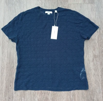 Nuevo con etiquetas Top para mujer VINCE azul marino de encaje fino manga corta talla L $265 AGOTADO Foto 1 de 4