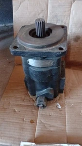Commercial Intertech R058775 Hydraulic Pump 18-6122 - Picture 1 of 6