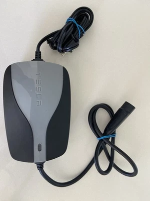 Cargador de coche para niños Tesla S X Radio Flyer RF-C3 Foto 1 de 4