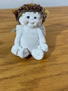 Dreamsicles Sitting Angel 1992 firmado por el artista Kristin Haynes 3" de alto 1058 - Imagen 1 de 3