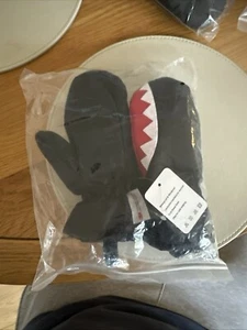 Kids Shark Winter Ski Glove - Picture 1 of 8