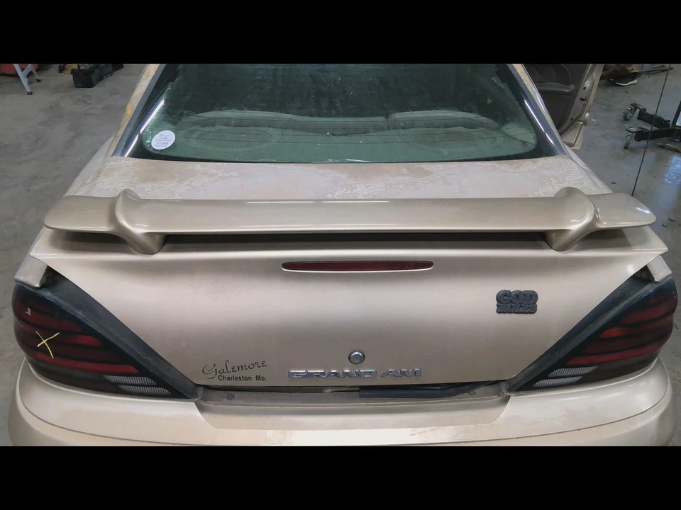 Used Deck Lid fits: 2004 Pontiac Grand am w/spoiler Grade A Foto 1 de 4