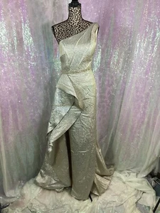 Mac Duggal One Shoulder Gold Metallic Rüschen Kleid Dress Gr. 10 AUTHENTISCH Neu mit Etikett - Bild 1 von 9