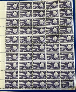 Scott 1173 - 1960 Comunicaciones por la Paz... Hoja de 50 estampillas de EE. UU. 4¢ MHN - Imagen 1 de 6