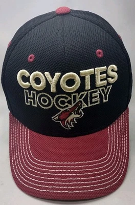Gorra Arizona Coyotes S/M Adidas Negra Roja Bordada Foto 1 de 4