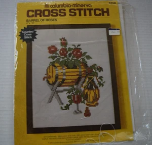 VINTAGE 1976 Columbia-Minerva Punto Croce #6708 - Barile di Rose - Sigillato 8x10 i - Foto 1 di 4