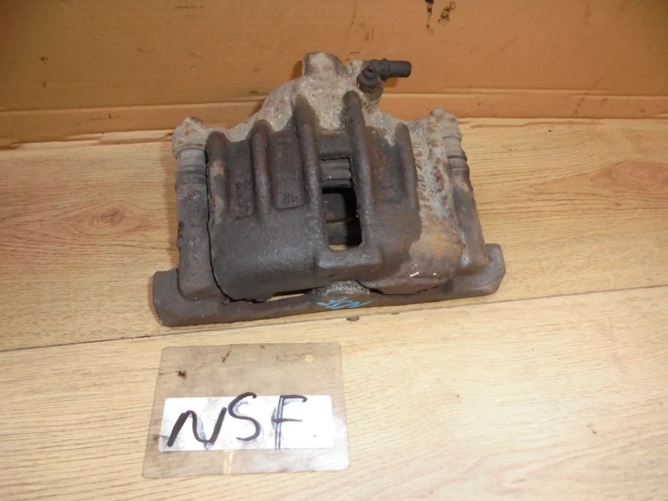 LAND ROVER FREELANDER 1997 MK1 1.8 16V NEARSIDE PASSENGER FRONT BRAKE CALIPER - Image 1 of 1