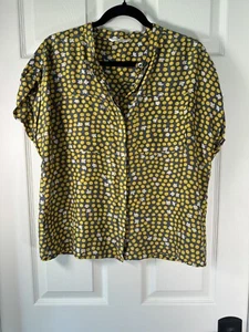 CAbi 100% Silk Blouse #183 Boxy Clover Polka Dots Gray Yellow Button Up Small - Picture 1 of 8