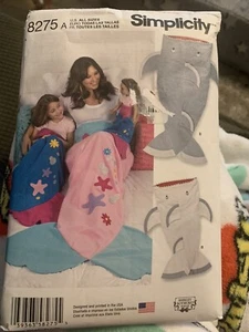 Simplicity 8275 Muster Hai Meerjungfrau Decke Größe für Kind, 18" Puppe & Erwachsene! - Bild 1 von 2