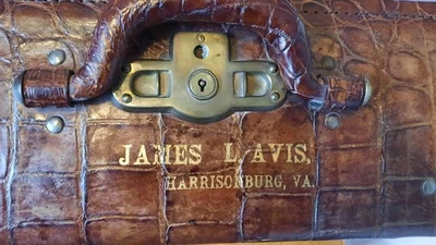 Antiker KROKOKOFFER Der Firma James L.Avis Harrisburg VIRG. In Perfek Zustand 2 - Bild 1 von 4