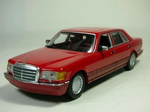 Minichamps M-Benz W126-560SEL 1989-91 sedan die-cast model, 1/43 scale - Picture 1 of 3