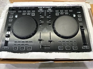 Behringer CMD Studio 4a DJ MIDI Controller - Picture 1 of 9