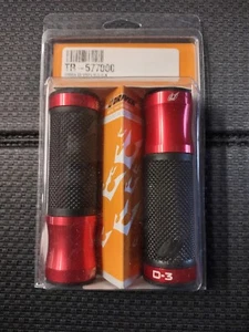 DRIVEN RACING D3 RED BLACK 7/8" GRIPS TR-57-7000 GSXR 600 750 1000 CBR ZX6 ZX10 - Picture 1 of 3