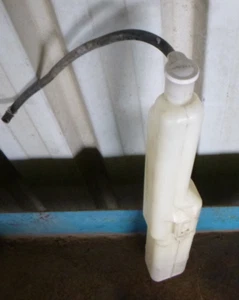 Mitsubishi Outlander ZE ZF 12/02-10/06 Overflow Coolant Bottle - Picture 1 of 3