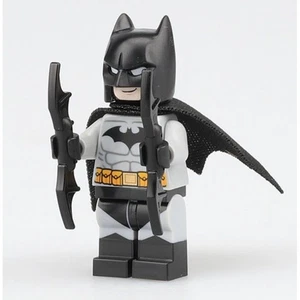 sh0689 Lego DC Super Heroes 40453 - Batman Minifigure with Batarang - New - Picture 1 of 2