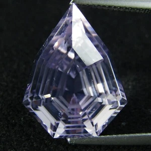 15.99Cts Amazing Natural Lavender Color Quartz Fancy Custom Cut Loose Gem VDO - Picture 1 of 4