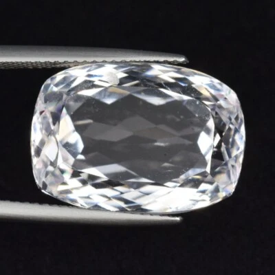 26.74 ct TOP LUSTROUS_COLORLESS  NATURAL SPODUMENE KUNZITE Cushion See Vdo JUL - Image 1 of 3