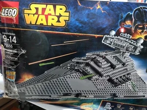 LEGO# 75055 Star Wars Imperial Star Destroyer-COSTRUITO UNA VOLTA--100% CON POSTER - Foto 1 di 5