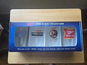 Miller Retro Pub Glasses Collection 4 16oz pub glasses in original Box K41 - Picture 1 of 4