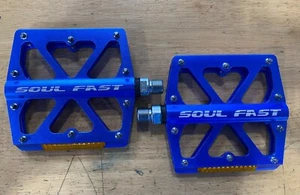 Pedales de aluminio SOULFAST, AZULES - Imagen 1 de 1