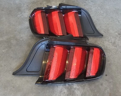 *Luces traseras OEM 2015-2017 Ford Mustang S550 2015 2016 2017* Foto 1 de 3