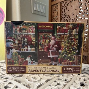 Christmas Santa Advent Calendar Jigsaw Puzzle 42 Pieces Per Day For 24 Days NEW - Picture 1 of 4