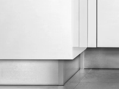 Zoccolo e accessori per  mobili e cucina pvc alluminio H 10 12 e 15 misure varie - Immagine 1 di 4