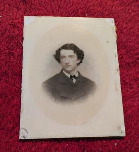 Ambrotype Fotos auf Glas (2) Mann und Frau 4,25x5,5 cm - Bild 1 von 4