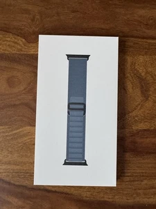 Apple Alpine Loop Hellblau/Titan Schwarz Armband für Watch Ultra (49mm)/Small  - Bild 1 von 6