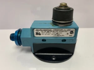 Honeywell Micro Switch BZV6-2RN Top Plunger Limit Switch - Picture 1 of 3