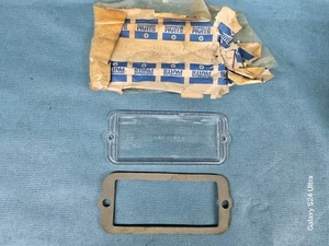 NOS 65 66 DODGE DART VALIANT WAGON LICENSE LAMP LIGHT LENS  2525674 1965 1966 - Picture 1 of 7