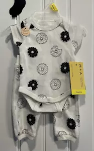 Preemie Newborn Monica + Andy Organic 2 piece set Black White Doughnuts NWT - Picture 1 of 6