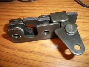 Upper litter tray latch for Humvee ambulance 2540013857497   - Bild 1 von 4