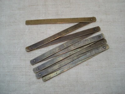 Petit METRE Pliant de POCHE en LAITON - Outil Ancien - Photo 1/4