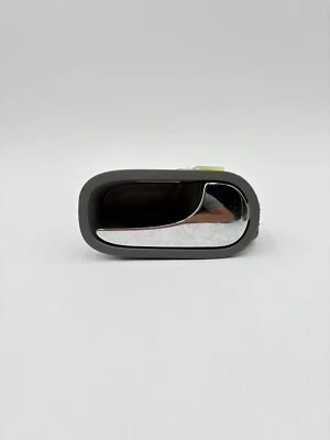 ⭐️ Manija de puerta interior delantera derecha Chevrolet Malibu 2008-2012 OEM Foto 1 de 3