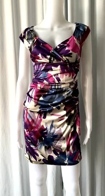 Vestido Vaina Suzi Chin para Maggy Boutique Seda Satén Acanalado Estampado Floral Talla 2P Foto 1 de 4