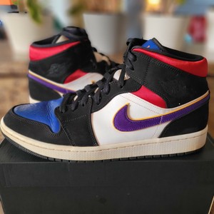 aj1 lakers mid