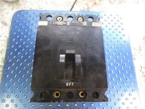 INTERRUPTOR DE CIRCUITO CUADRADO D 40A 3 POLOS 600V FAP36040 - Imagen 1 de 6