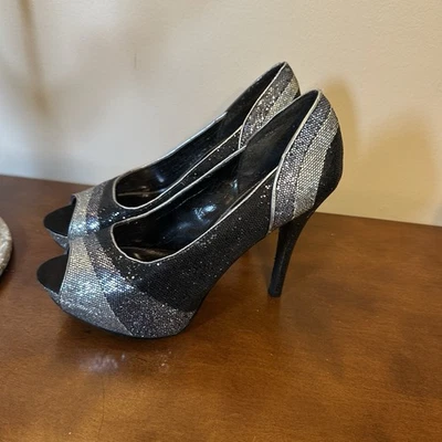 Worthington Silver and Black Glitter Open Toe  Pumps Heels  Cruise Club Ball 8 - Image 1 of 4