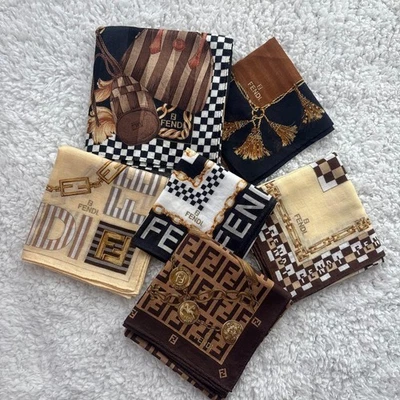 Conjunto de 6 lenços de luxo usados com logotipo FENDI design vintage Itália - Imagem 1 de 4