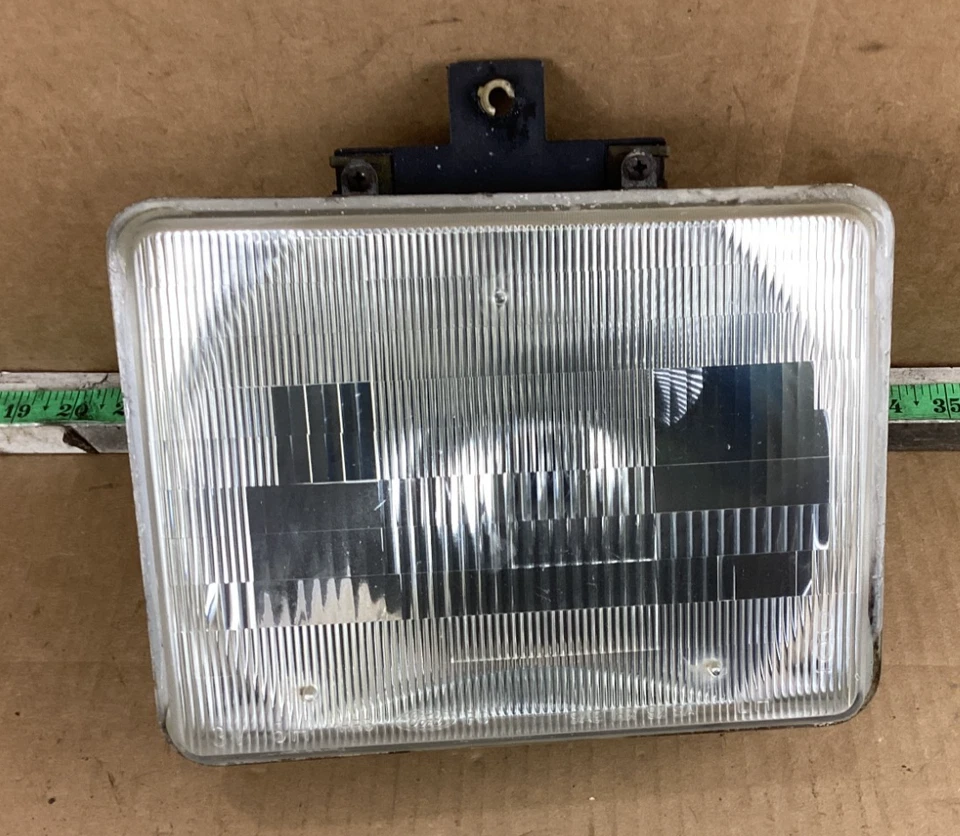 Оригинальная левая передняя фара в сборе со стороны водителя для Ford Aerostar 1992-1997 годов выпуска - Изображение 1 из 4