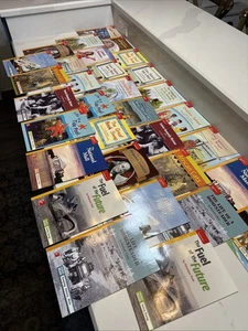 Lot of 32 Grade 3 Reading Wonders Orange Level Leveled Readers McGraw Hill - Picture 1 of 8