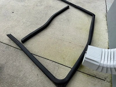 Canal de vidrio para puerta delantera derecha Ford OEM F-150 250 350 450 550 2015-2025 Foto 1 de 3